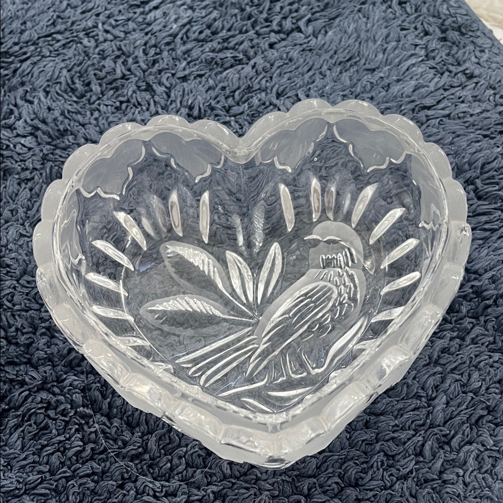 Heart-Shaped Glass Bowl with Bird Design